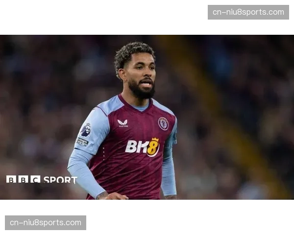 维拉道格拉斯路易斯抽射 巴西中场远射威胁持续存在 维拉道格拉斯路易斯抽射 巴西中场远射威胁持续存在